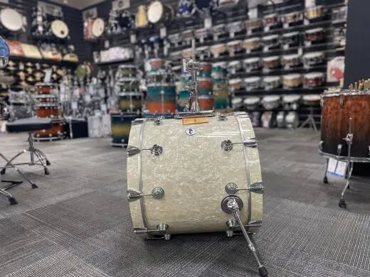 DW Collectors Bass Drum - Birch 2